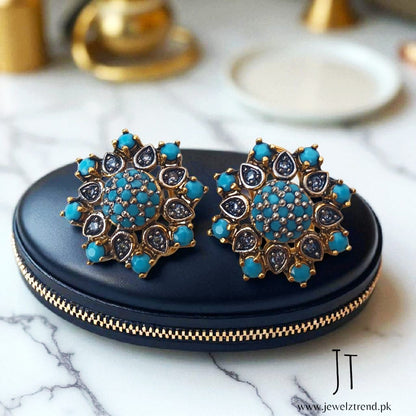 Luxe Star Glow: Jurao Earrings