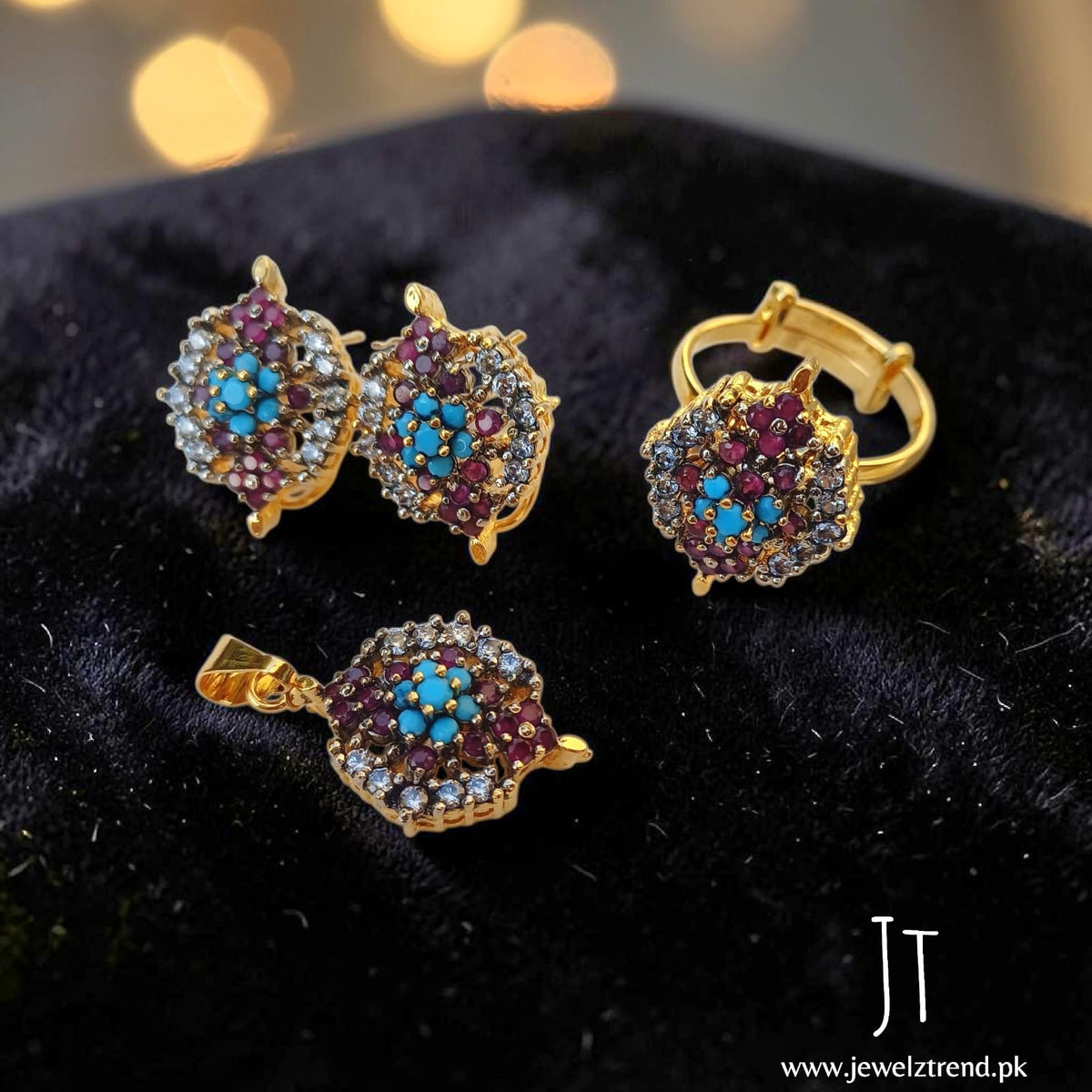 Flower Bliss: Gold-plated