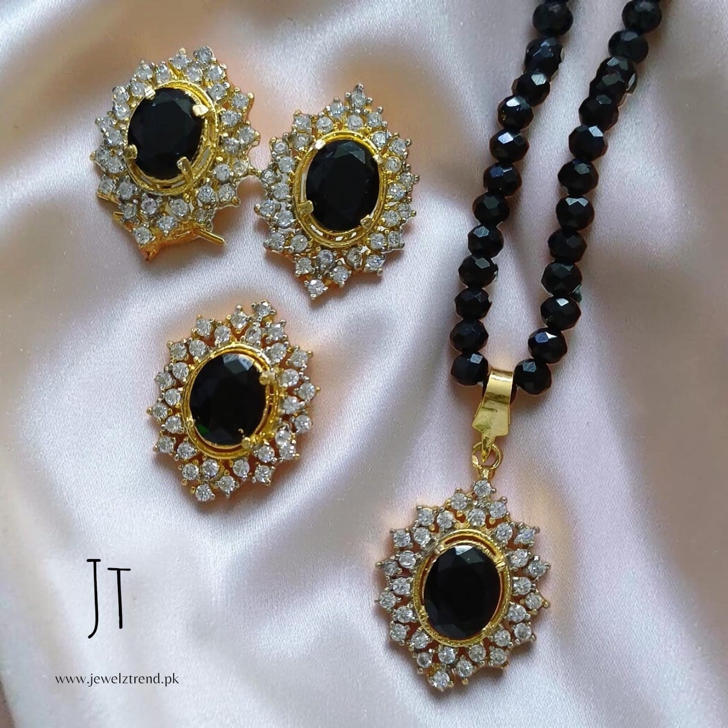 Royal Secrets: Jurao Series