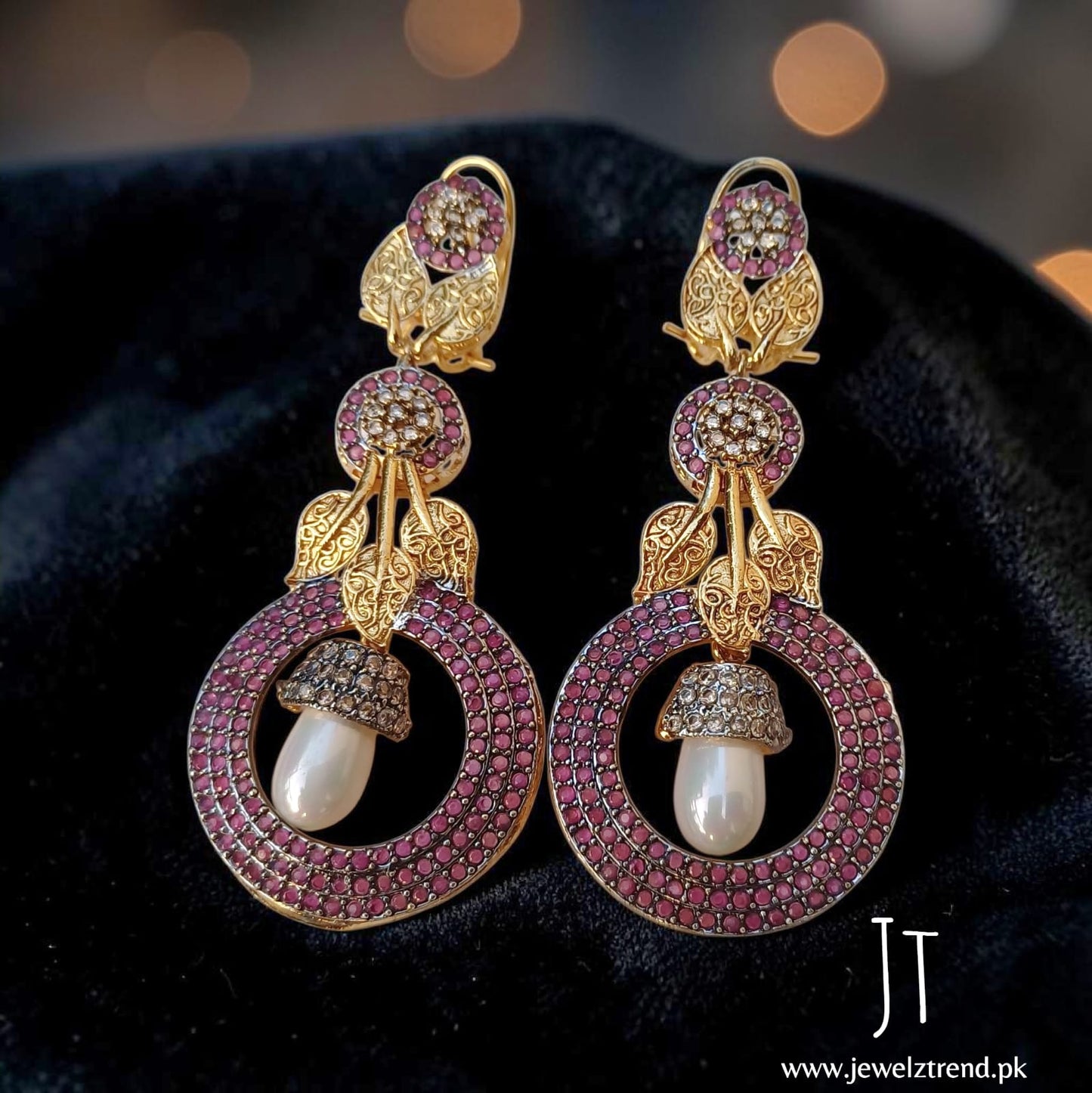 Petal Fresh: Jurao Long Earrings
