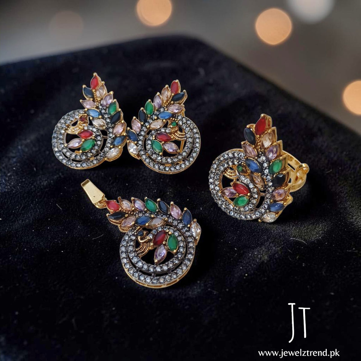 Tulip: Locket Set