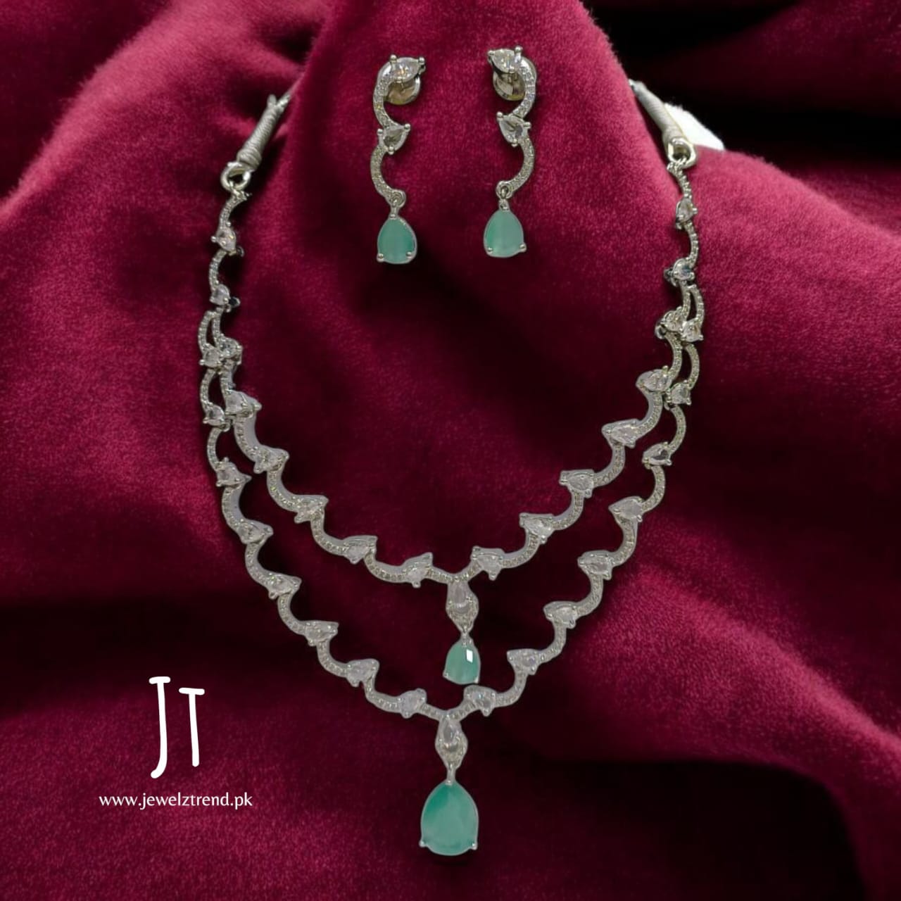 Admire: AD Necklace Set