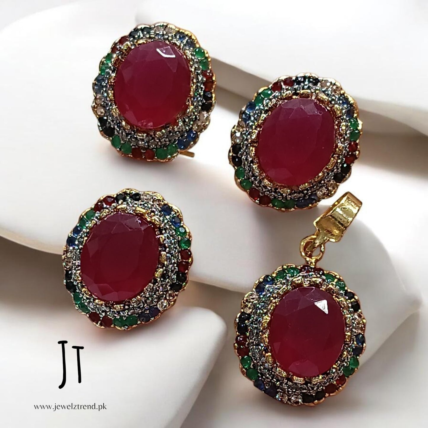 Bold Center: Locket Set