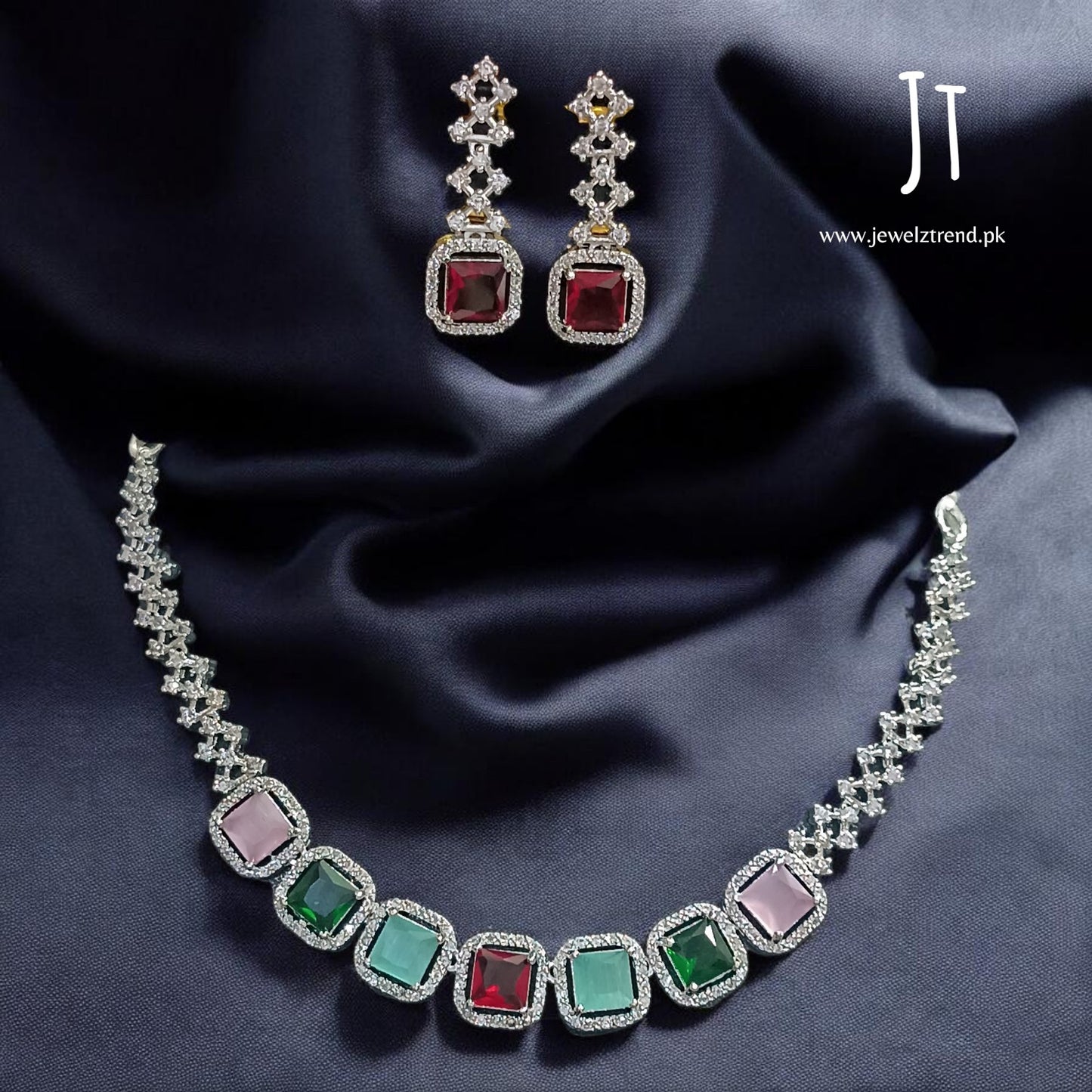 Mahay: AD Necklace Set