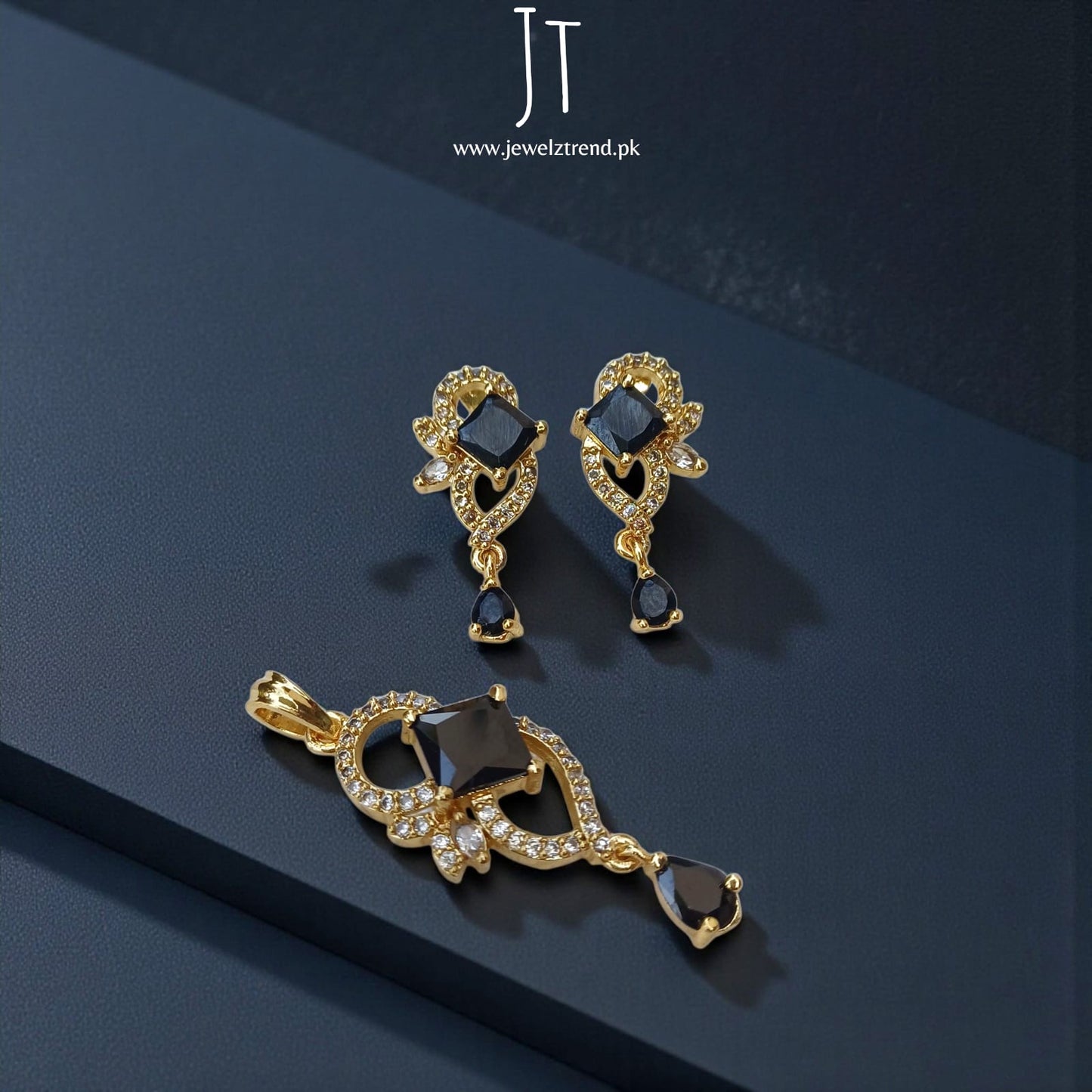 Glowing Glory: AD Locket Set