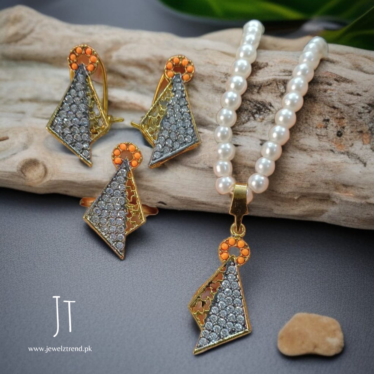 Horizon: Locket Set