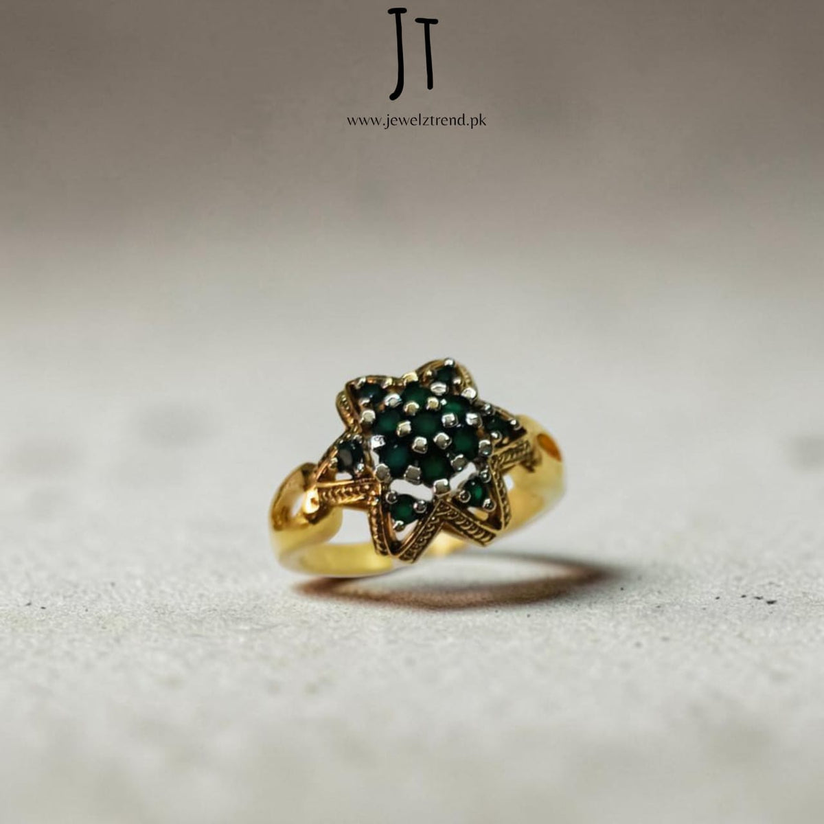Star: Jurao Ring