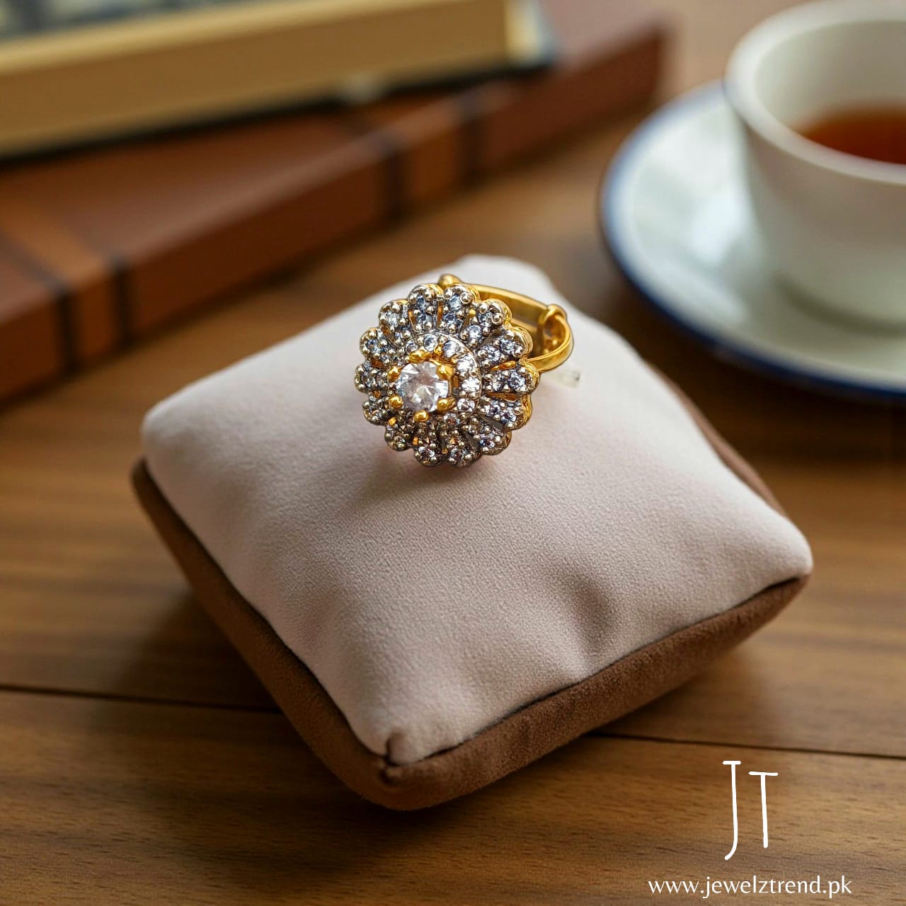 Blooming Shine: Jurao Ring