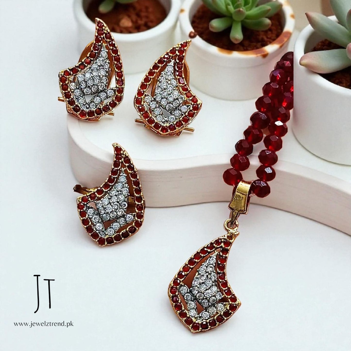 Rising Charm: Locket set