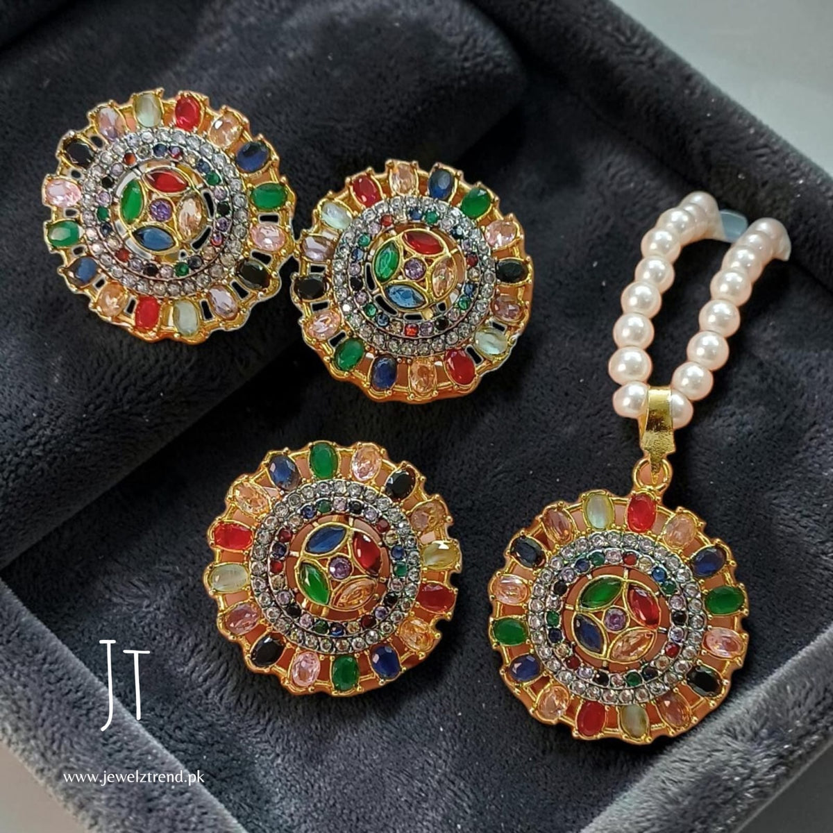 Leena: Locket Set