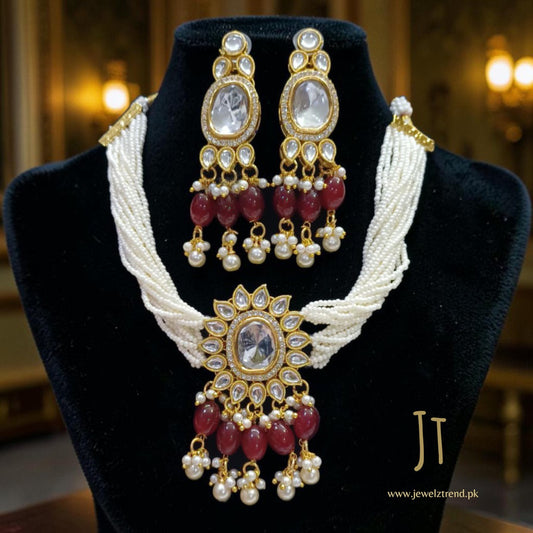 Mishaal: Choker with Long Earrings