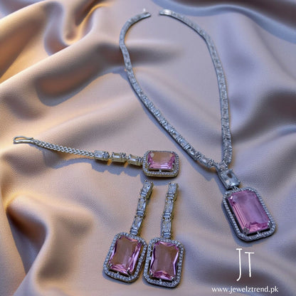 Pink Velvet: Long AD Mala