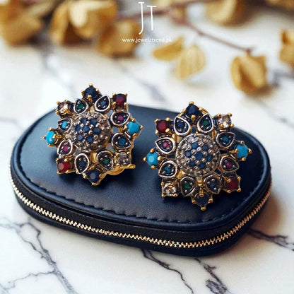 Luxe Star Glow: Jurao Earrings