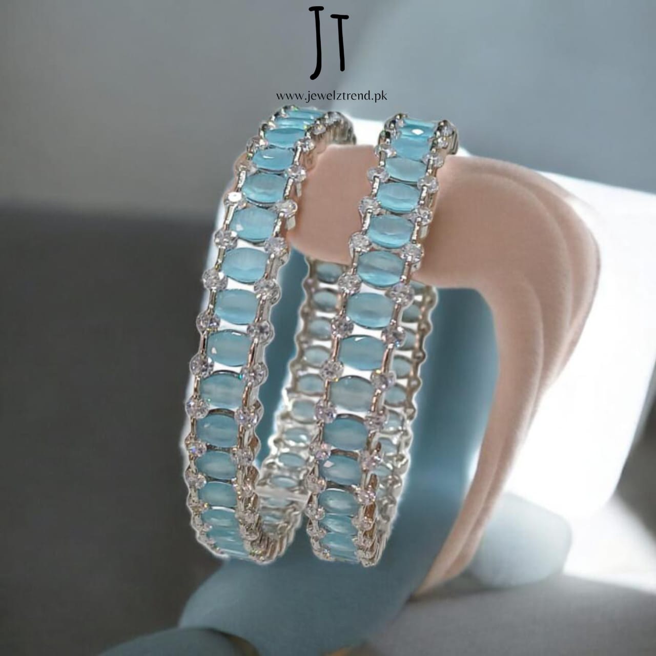 Ice Blue Grace: Karay