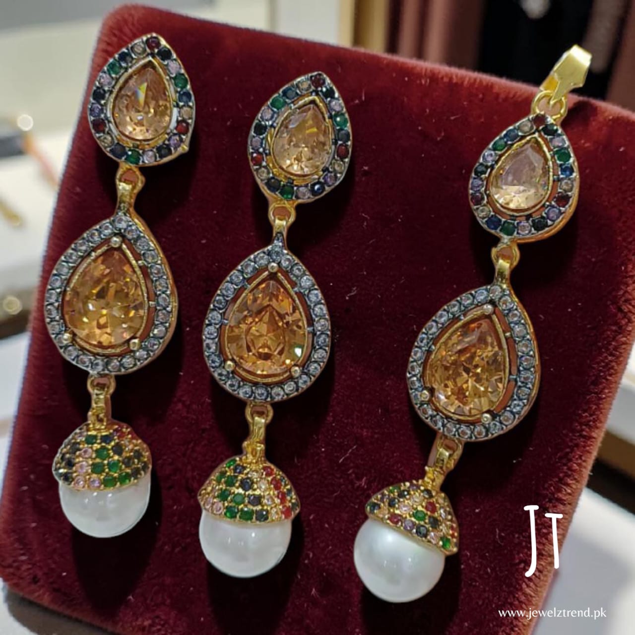 Deeba: Combo with Long Earrings