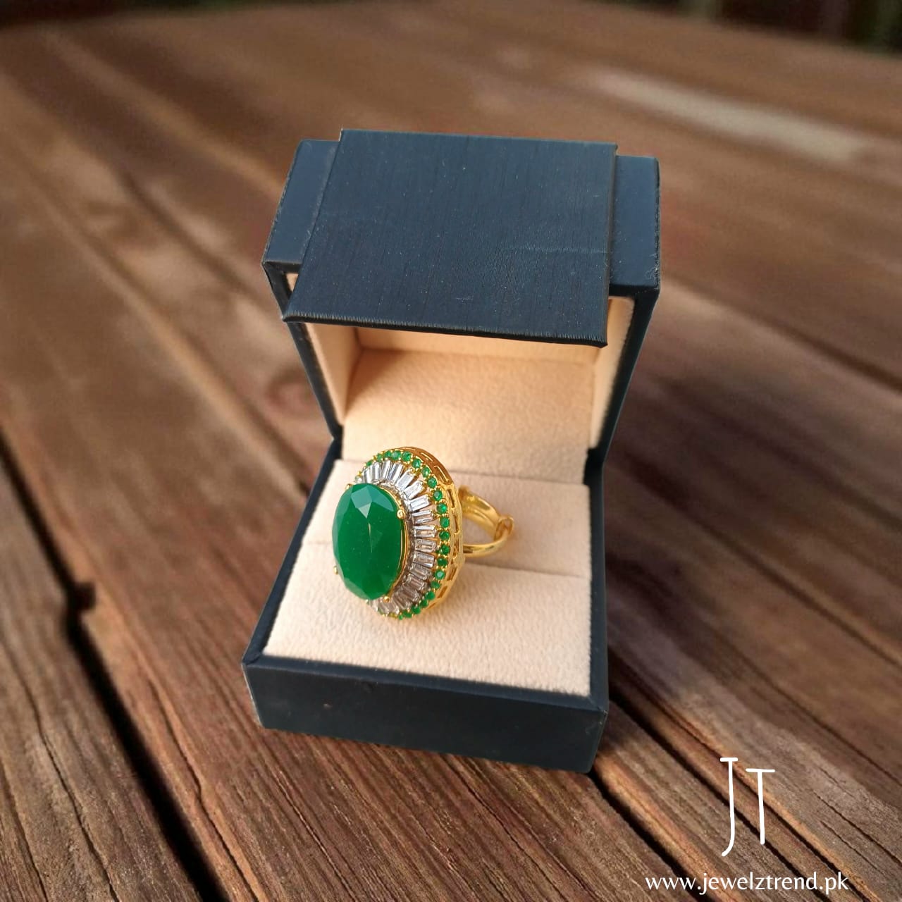 Glow Shine Zircon