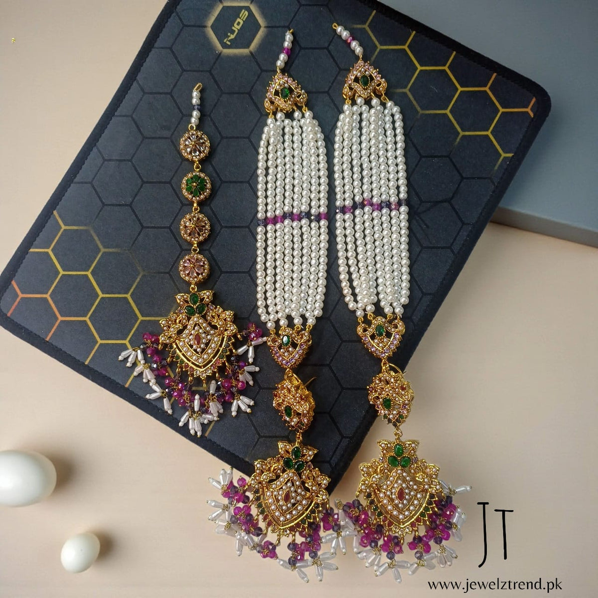 Ronaq: Sahara Earrings with Teeka