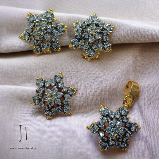 The Star: Jurao Locket Set