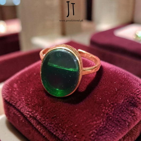 Single Stone Ring: Daily wearable