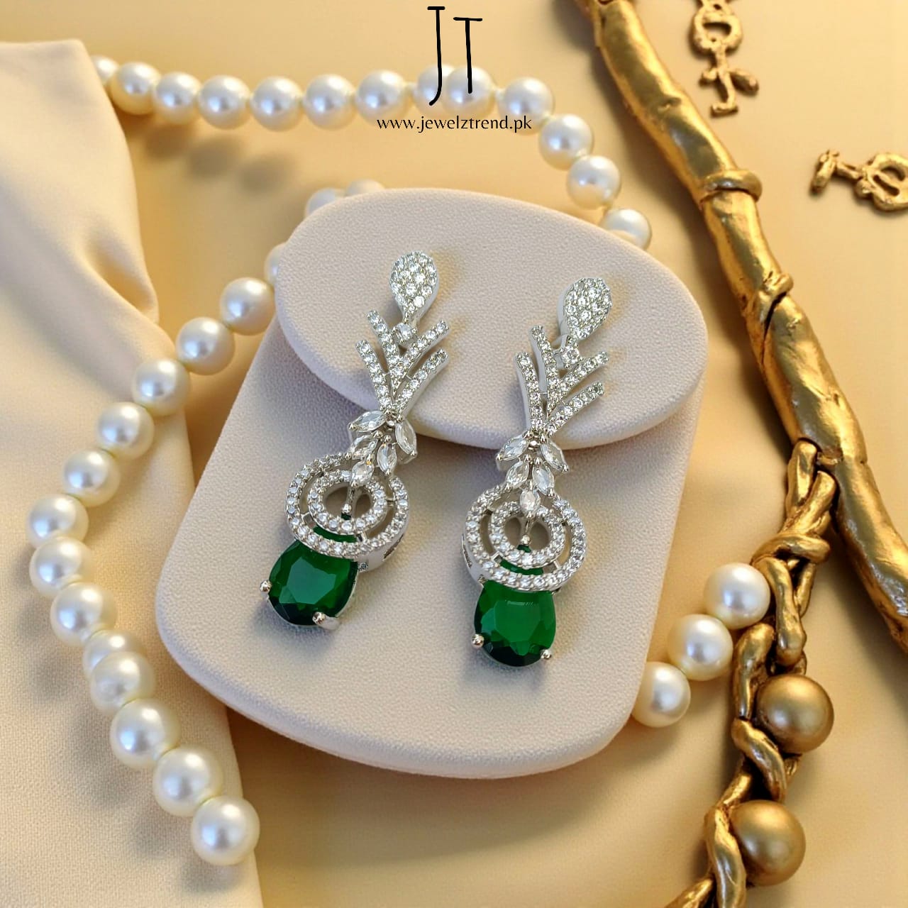 Glamorous Green: Designer Set