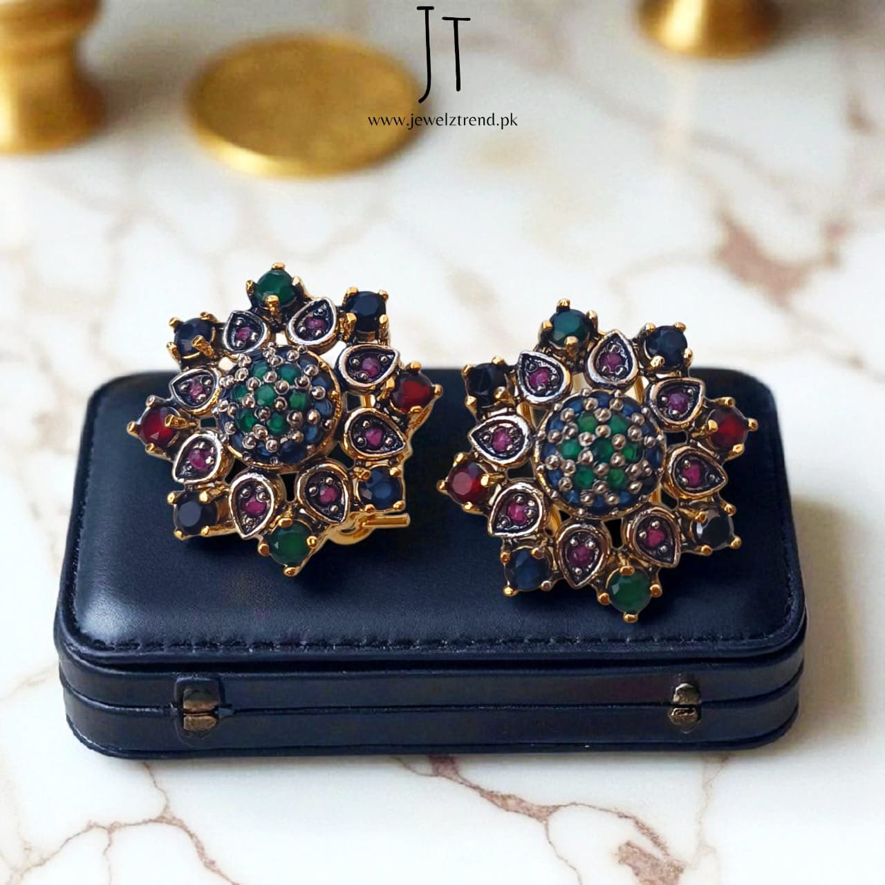 Luxe Star Glow: Jurao Earrings