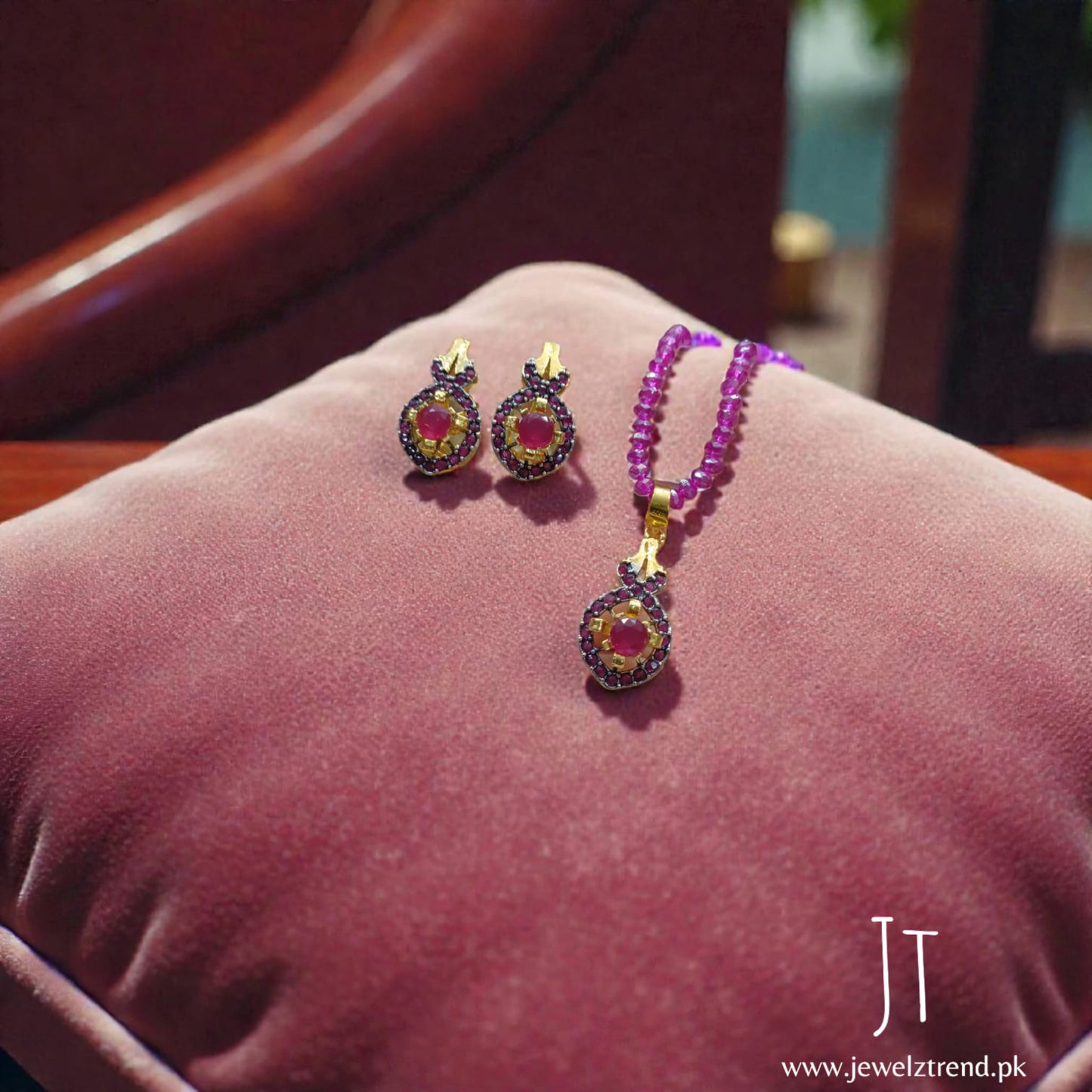 Lilly Glam: Locket Set