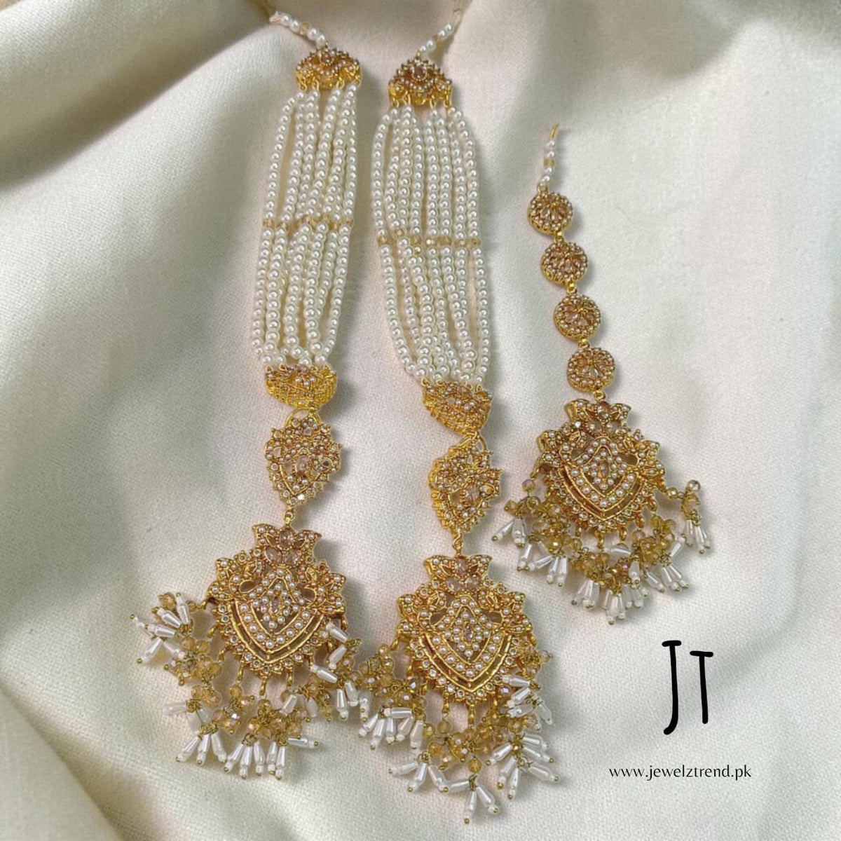 Ronaq: Sahara Earrings with Teeka