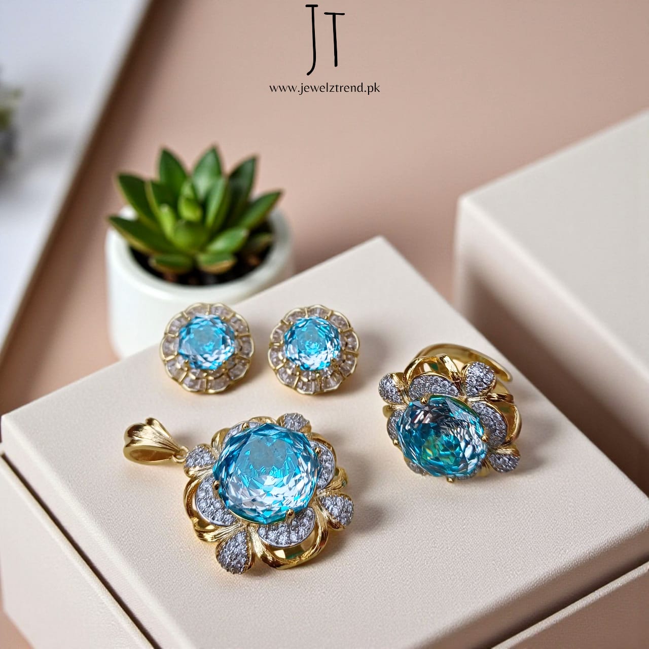 Premium Branded Locket set