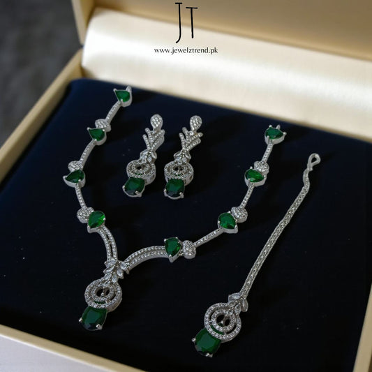 Glamorous Green: Designer Set