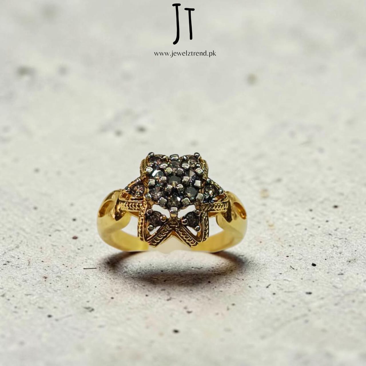 Star: Jurao Ring