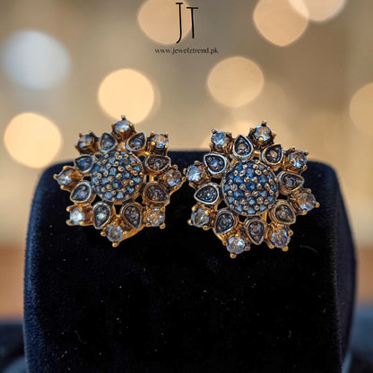 Luxe Star Glow: Jurao Earrings