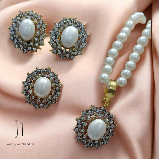 Ever Shine Jurao: Locket Set