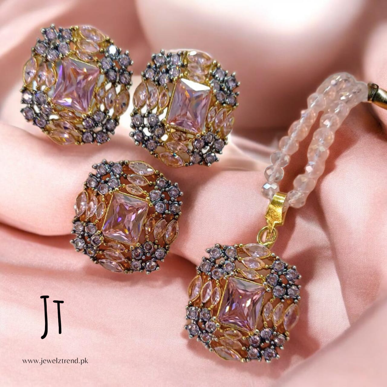 Rising Sun: Locket Set