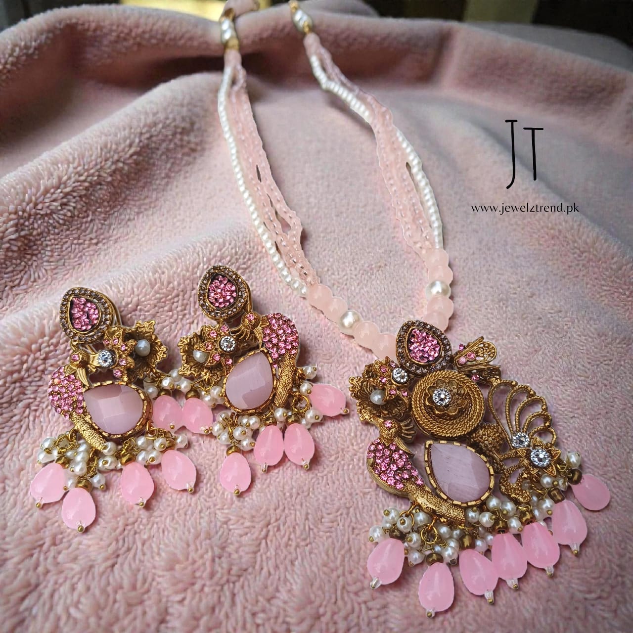 Roshni: Mala with Earrings (Pink)