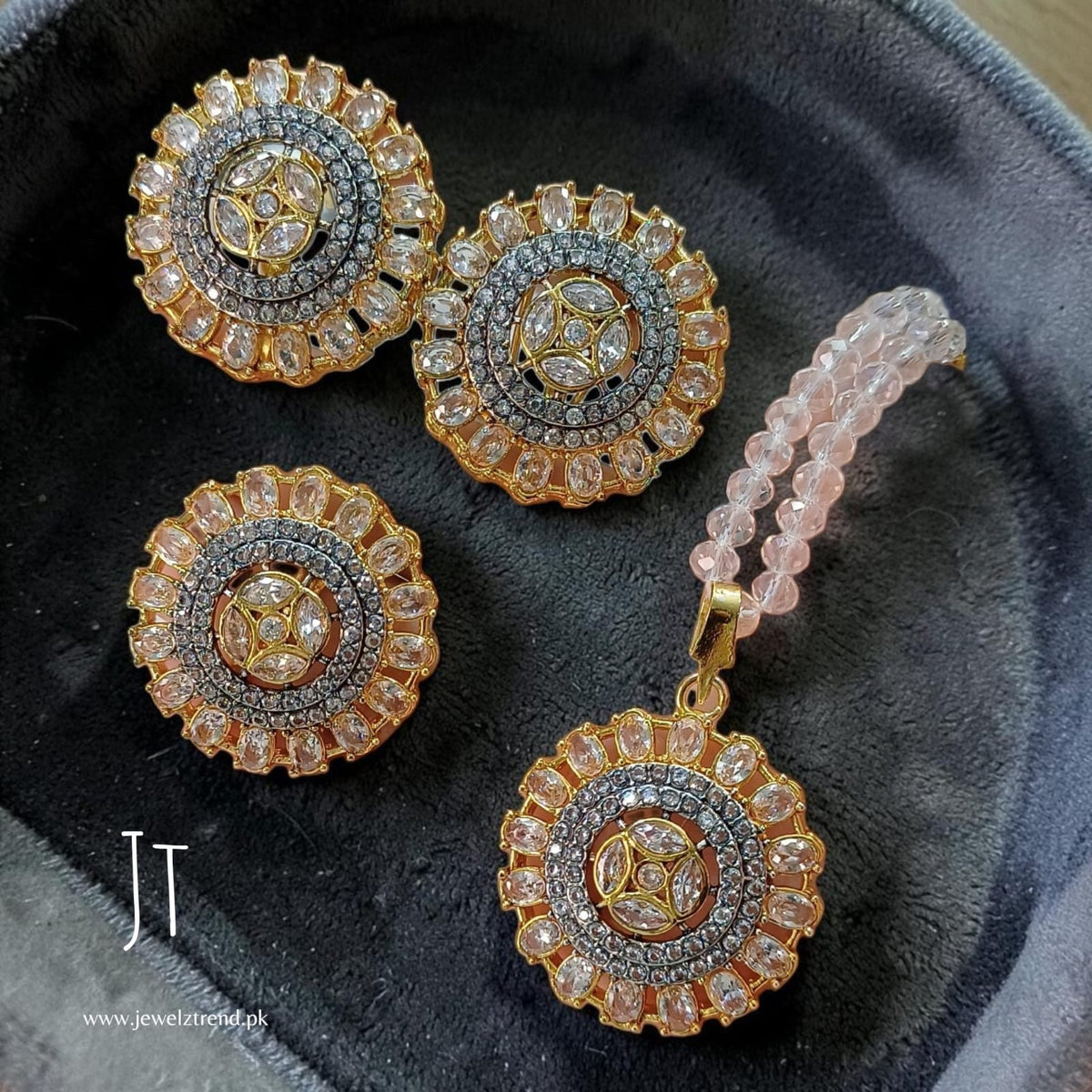 Leena: Locket Set