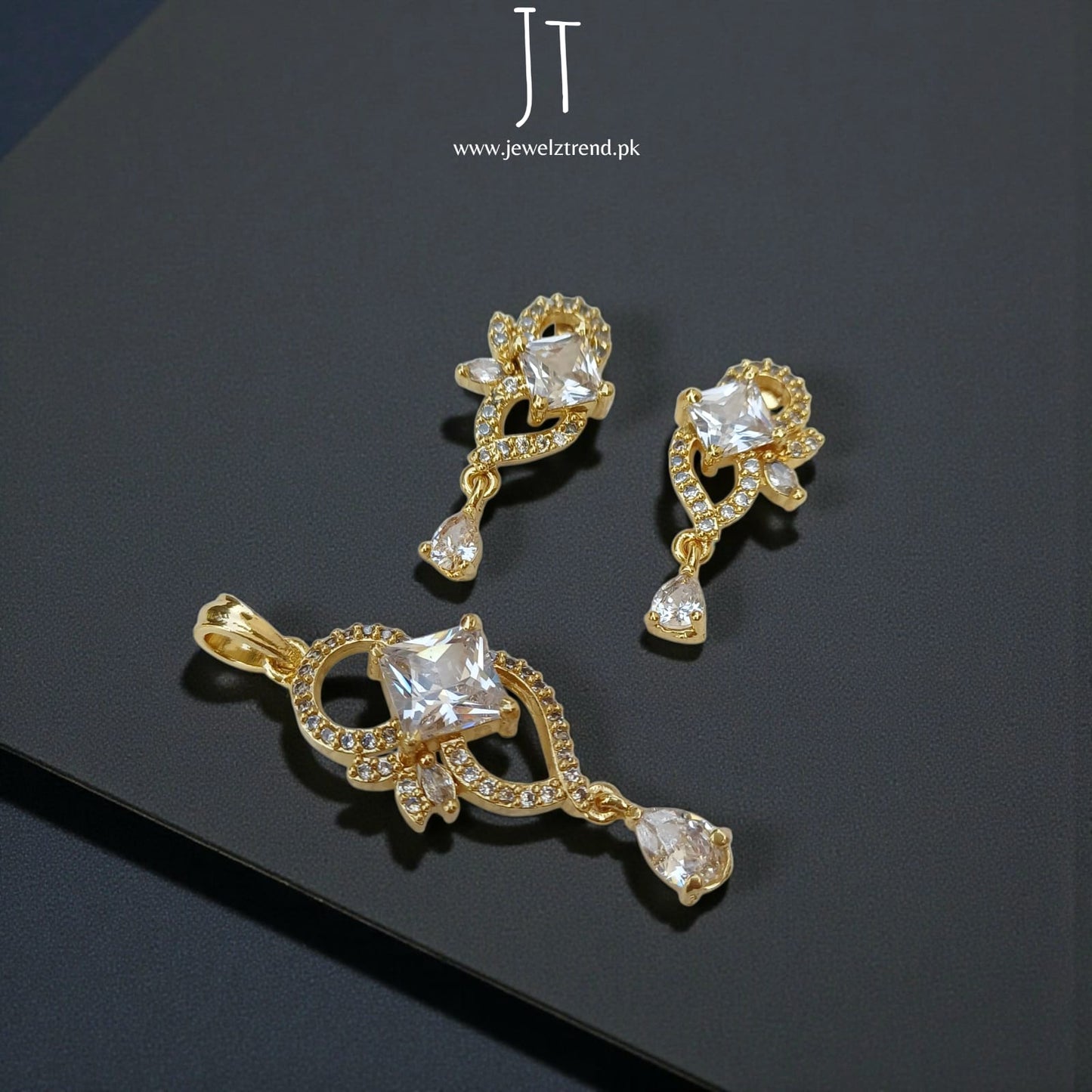 Glowing Glory: AD Locket Set