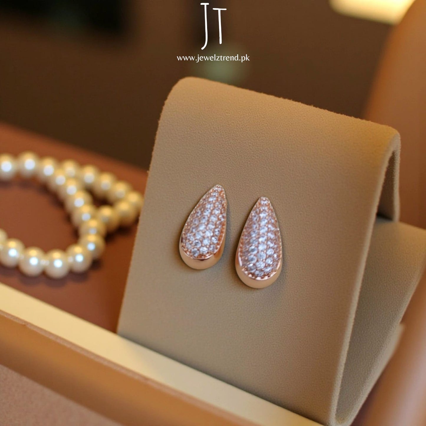 Dewdrop Zircon Set