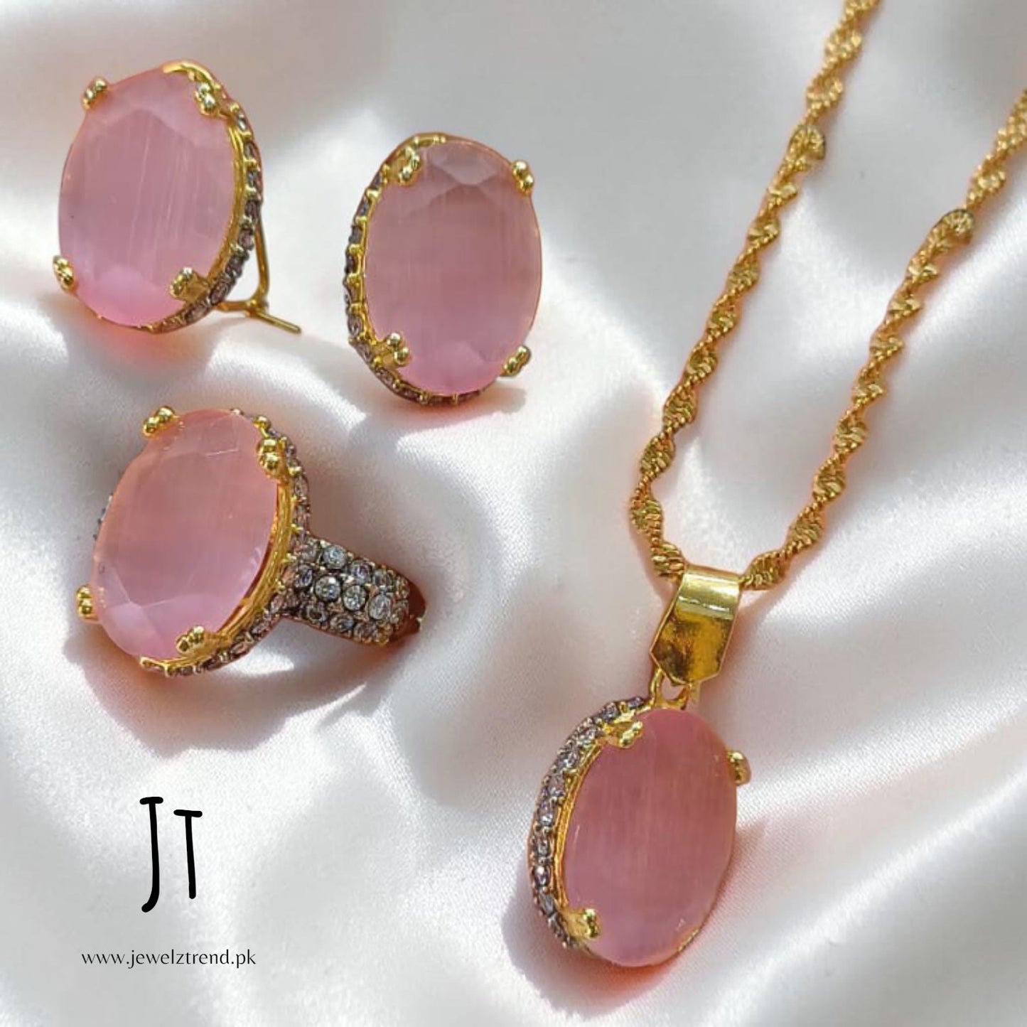 Premium Series 1089: Locket Set