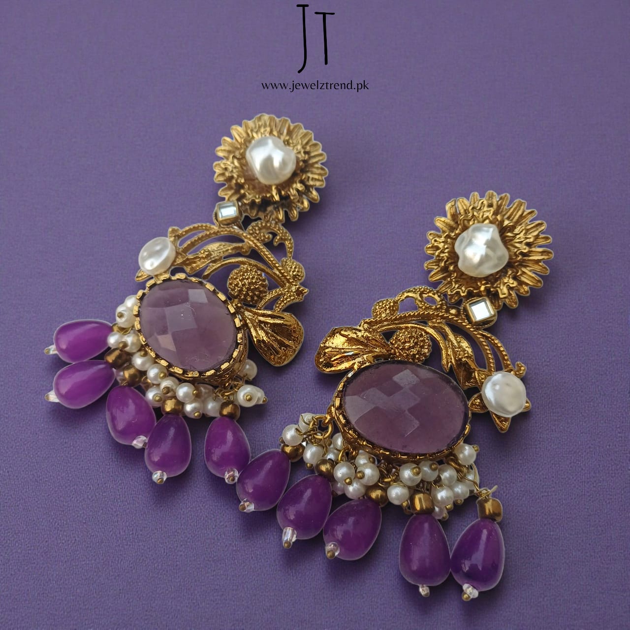 Nigaar: Mala with Earrings (Purple)