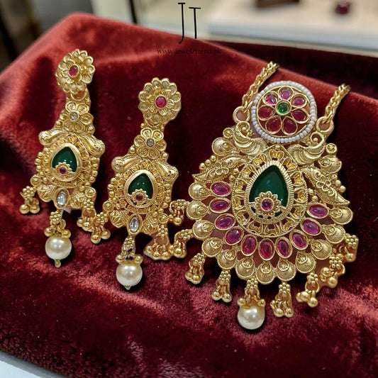 Zaitoon: Kashmiri Mala
