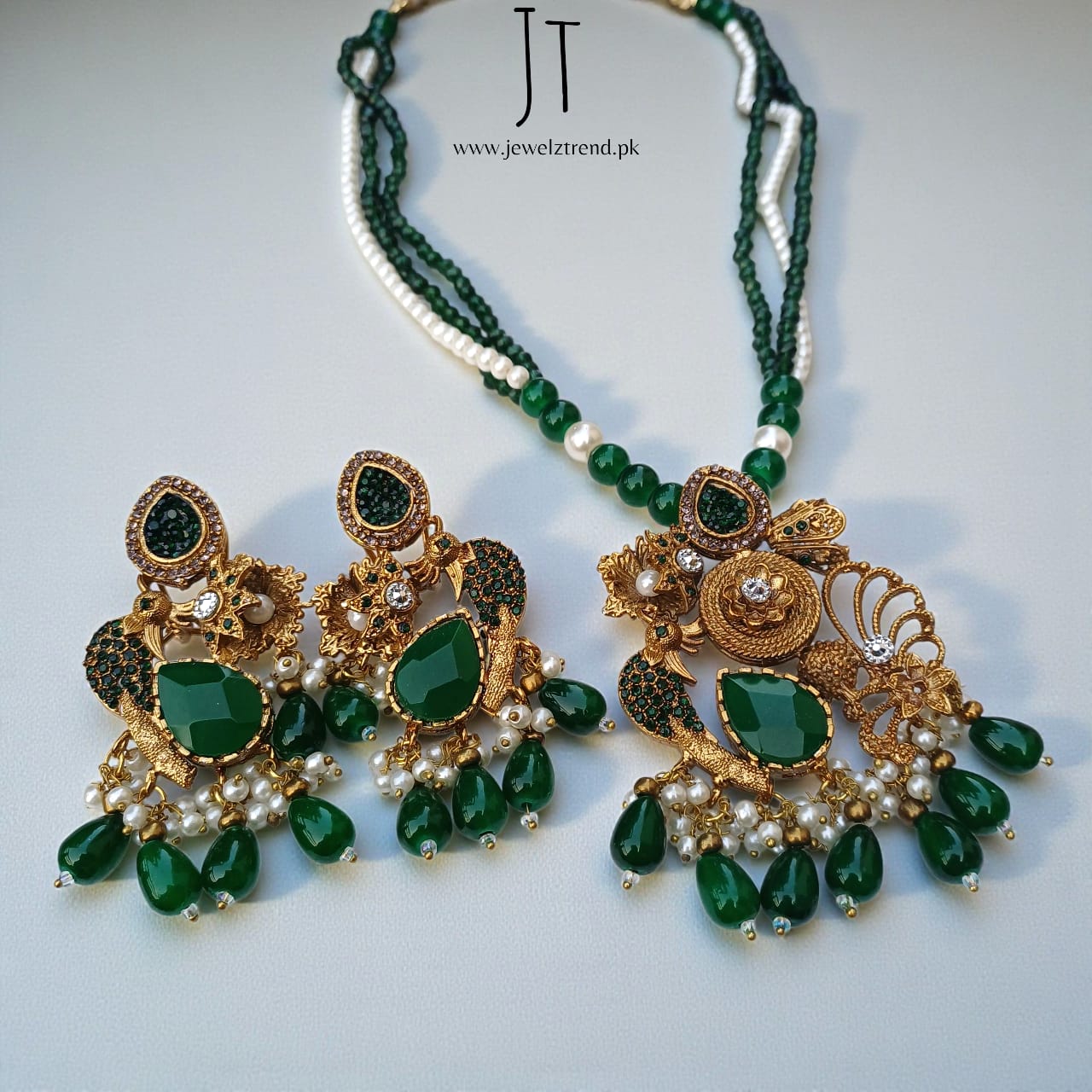 Roshni: Mala with Earrings (Green)
