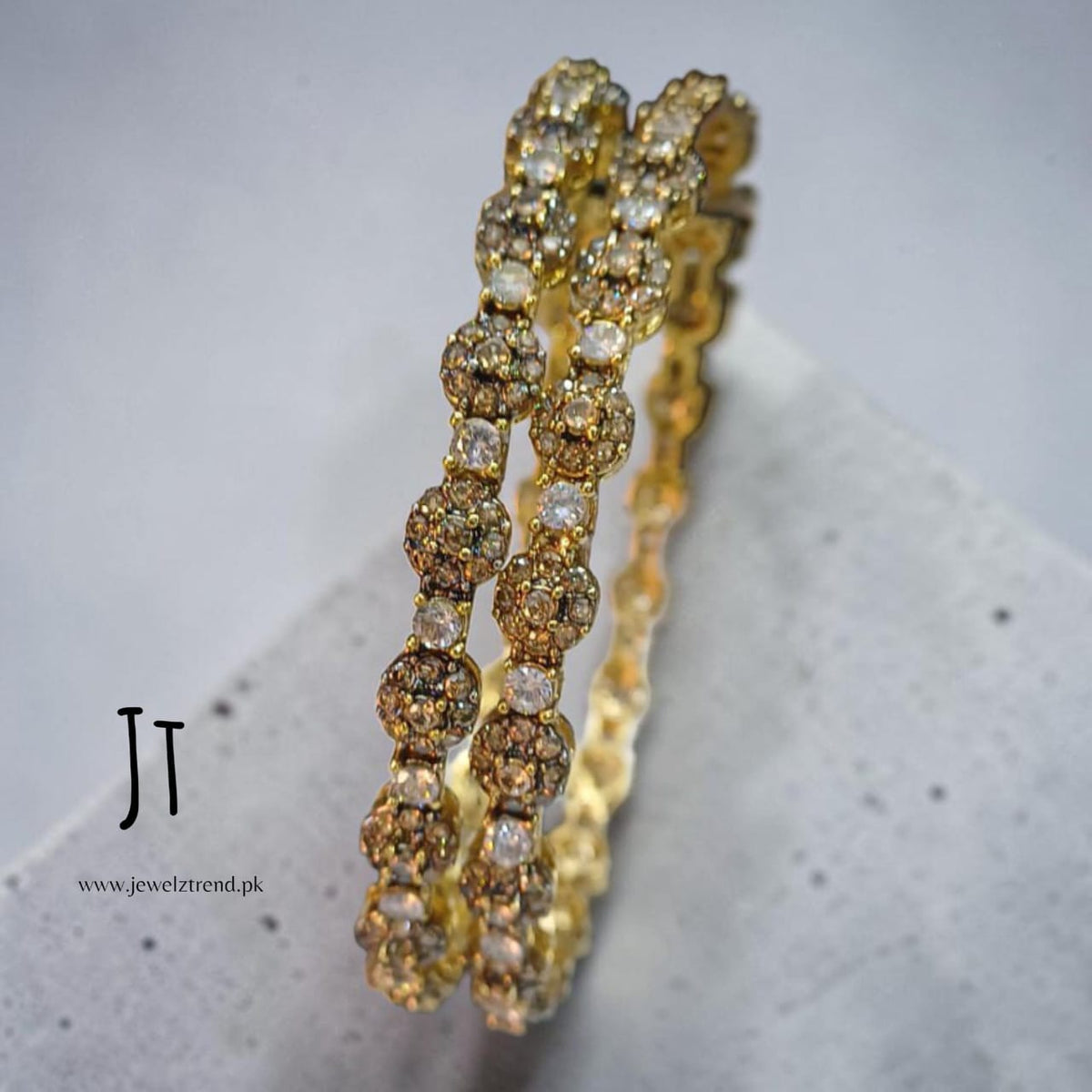 Jurao Bangles: Premium Collection 9324