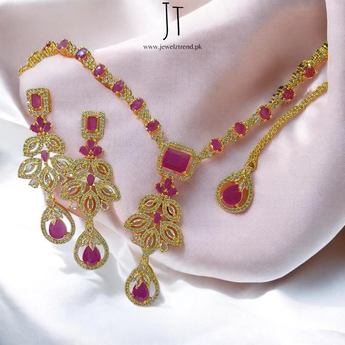 Glam AD Gold: Necklace Set