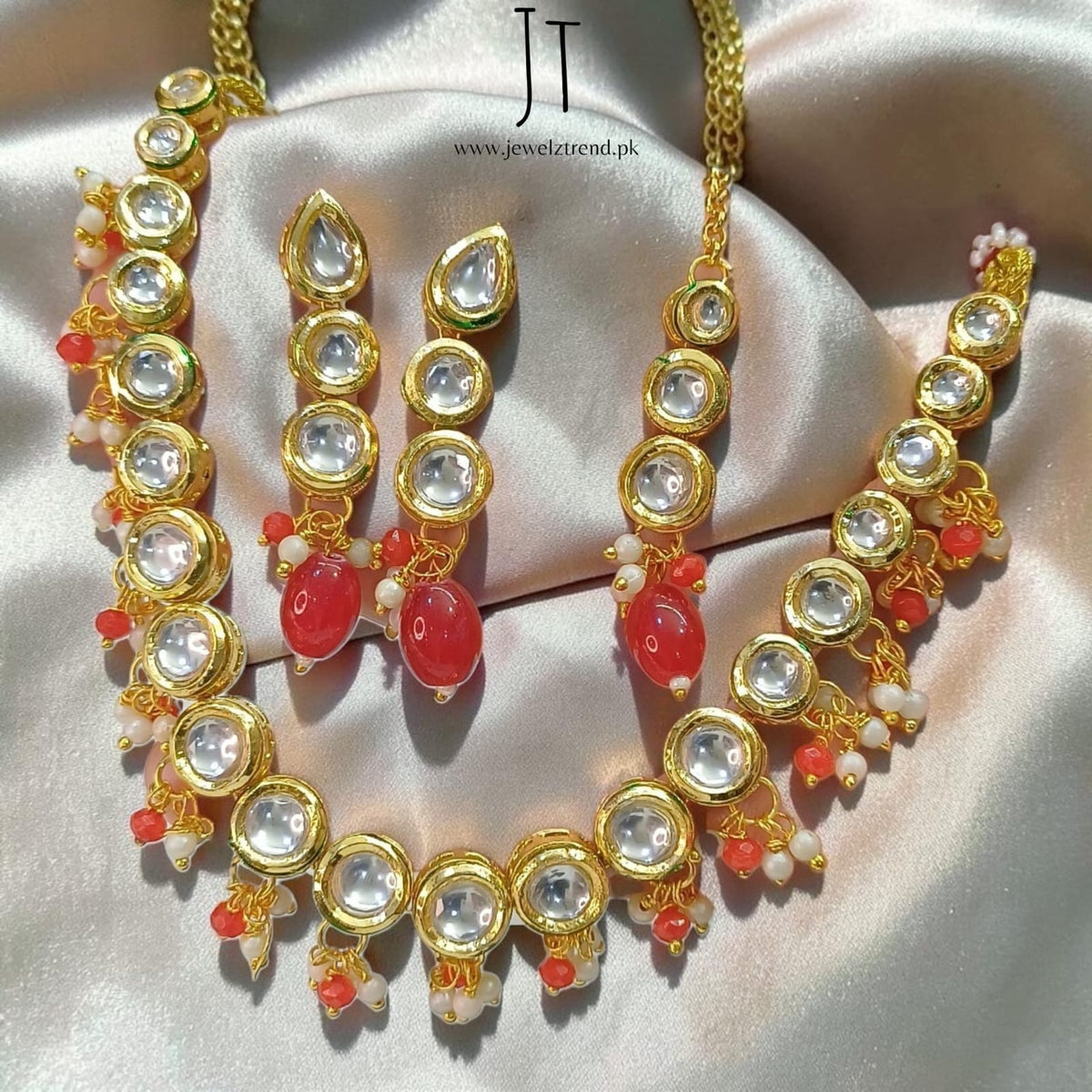 Sonia: Uncut Necklace