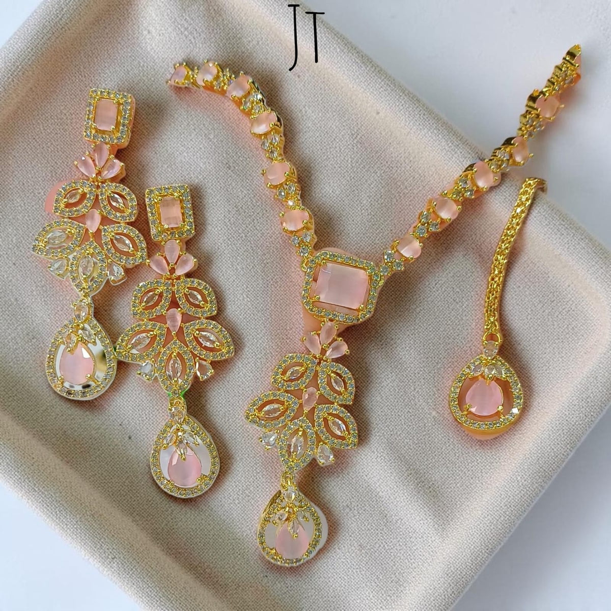 Glam AD Gold: Necklace Set