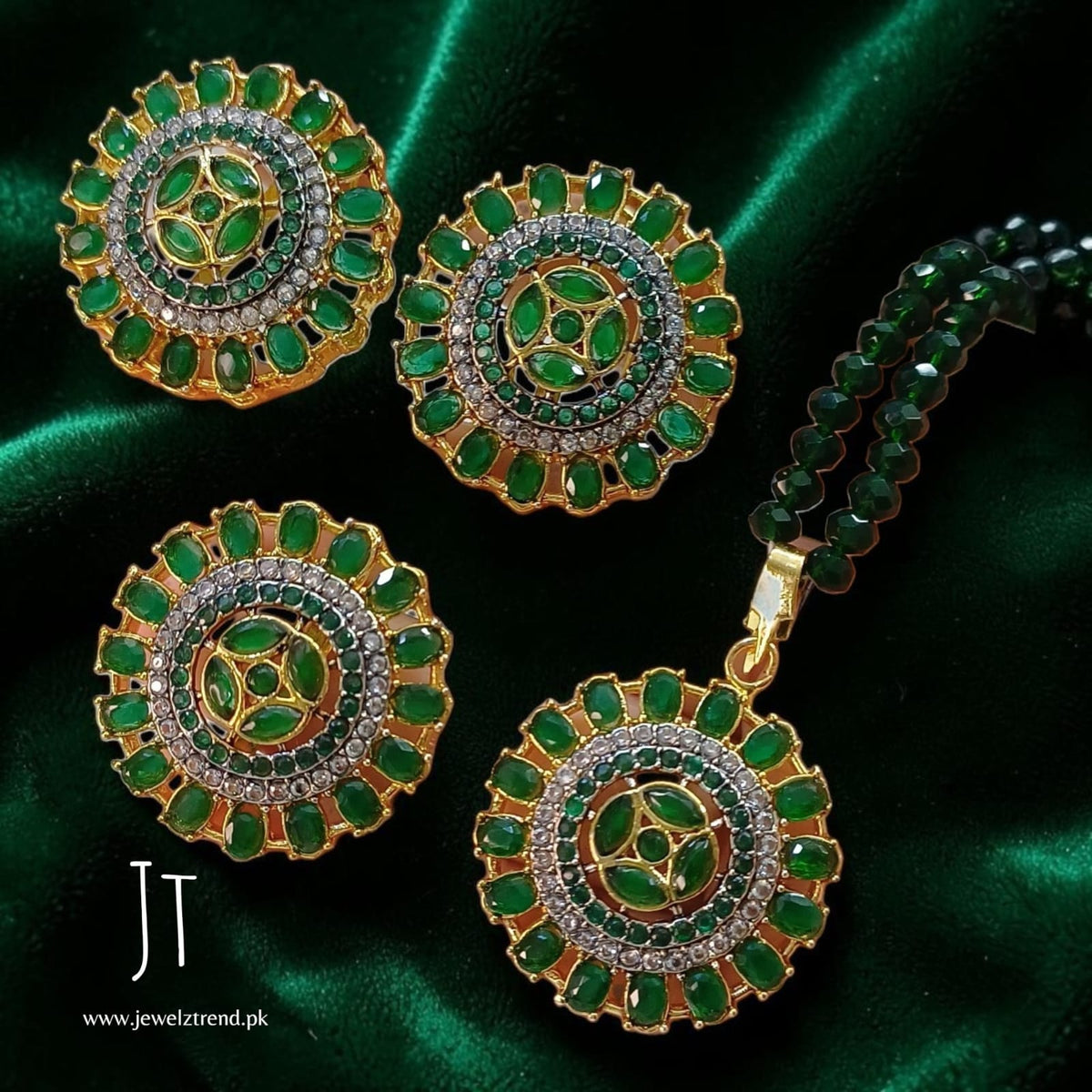 Leena: Locket Set