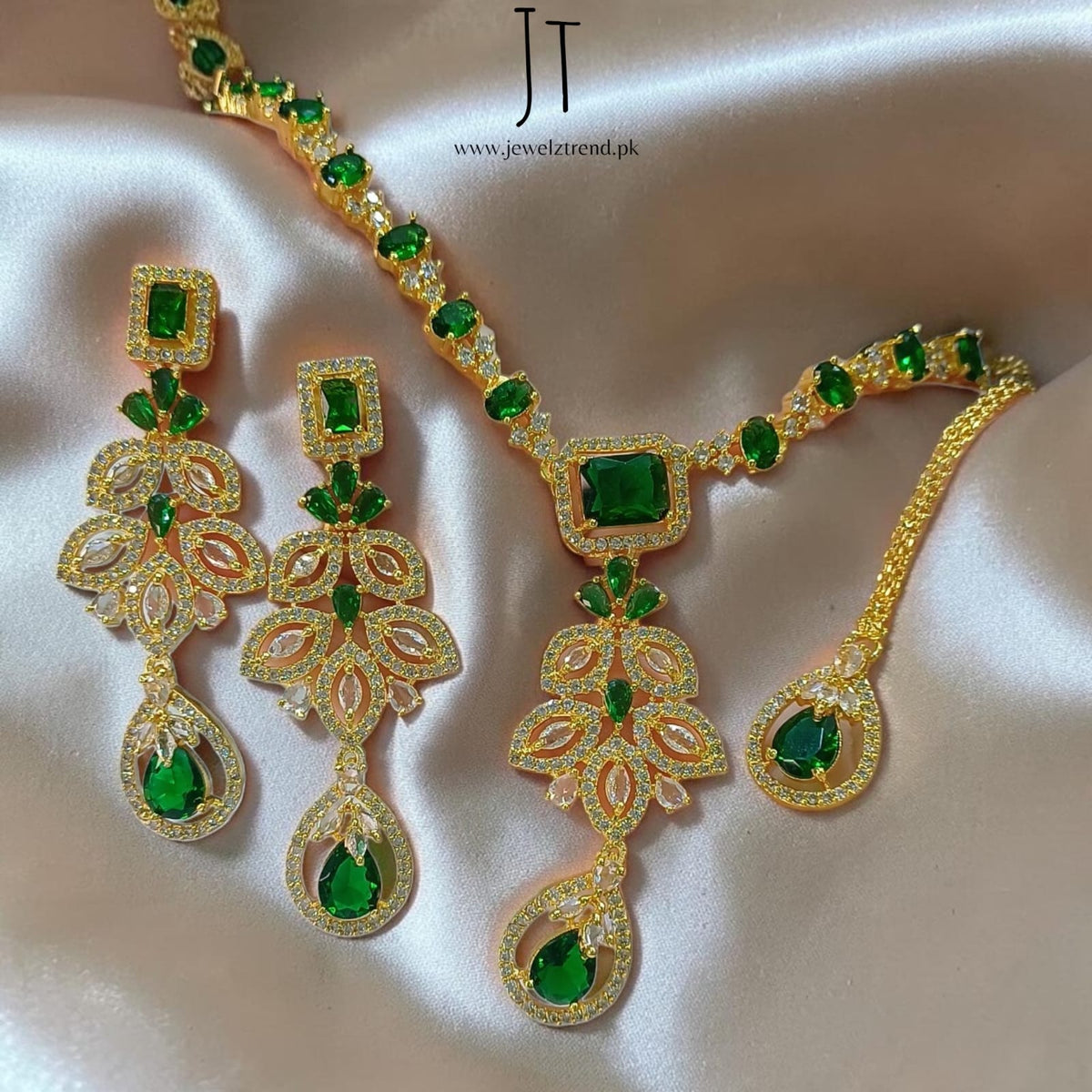 Glam AD Gold: Necklace Set