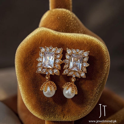 Chamak: Earrings