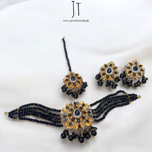 Black Beauty: Choker Set