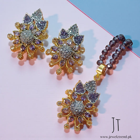 Blooming Glory: Locket set